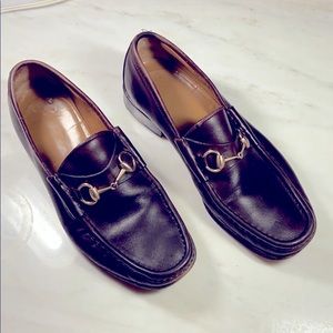 GUCCI HORSEBIT LOAFERS. 8.5D